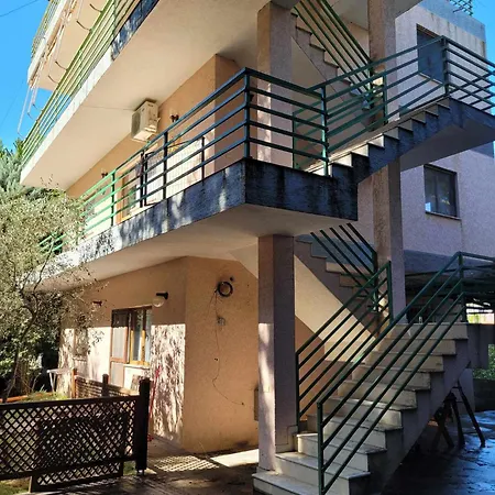 Papillon D'albanie * Golem (Tirana)