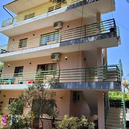 Papillon D'albanie Apartament *